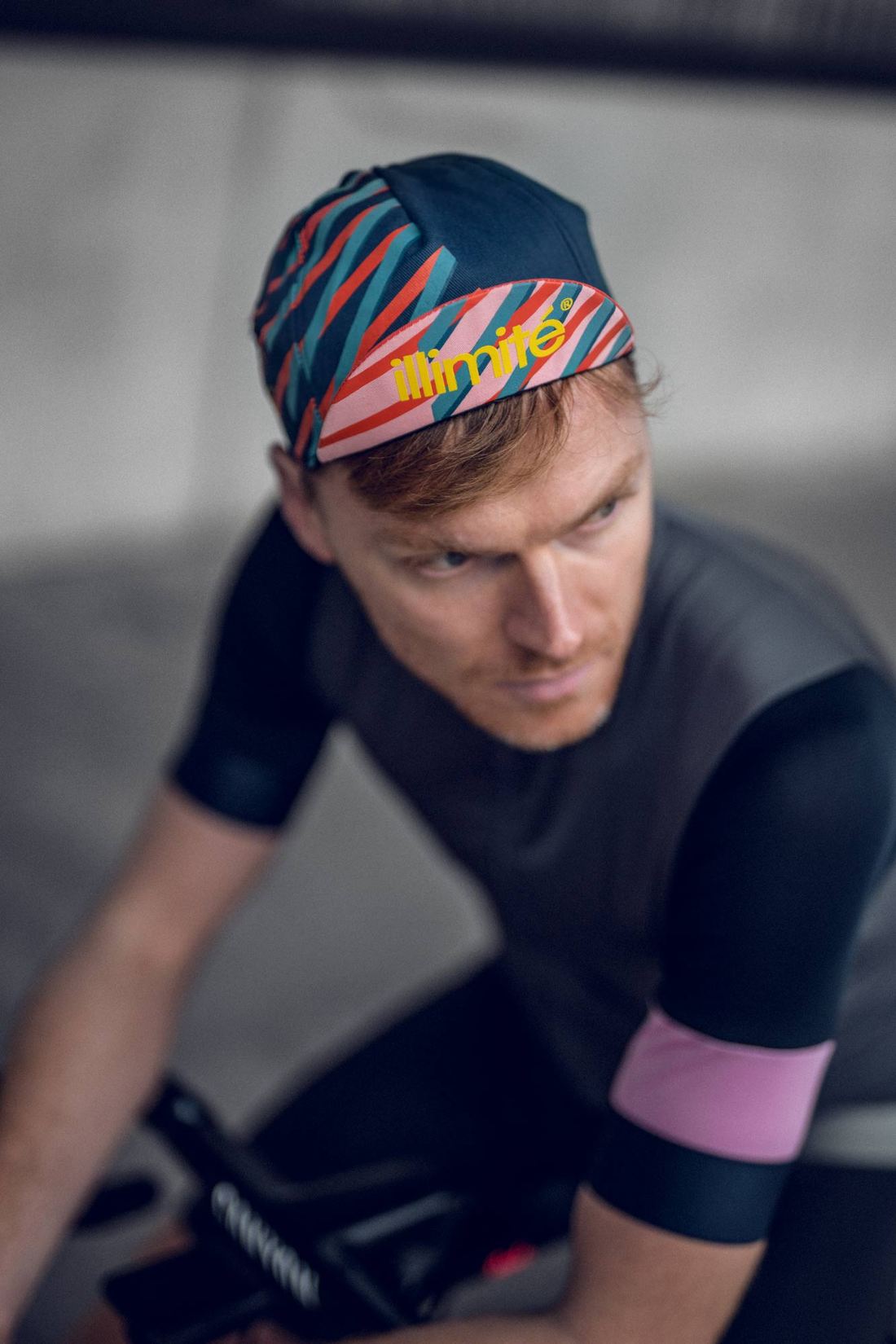 ILLIMITE Stripe Cycling Cap