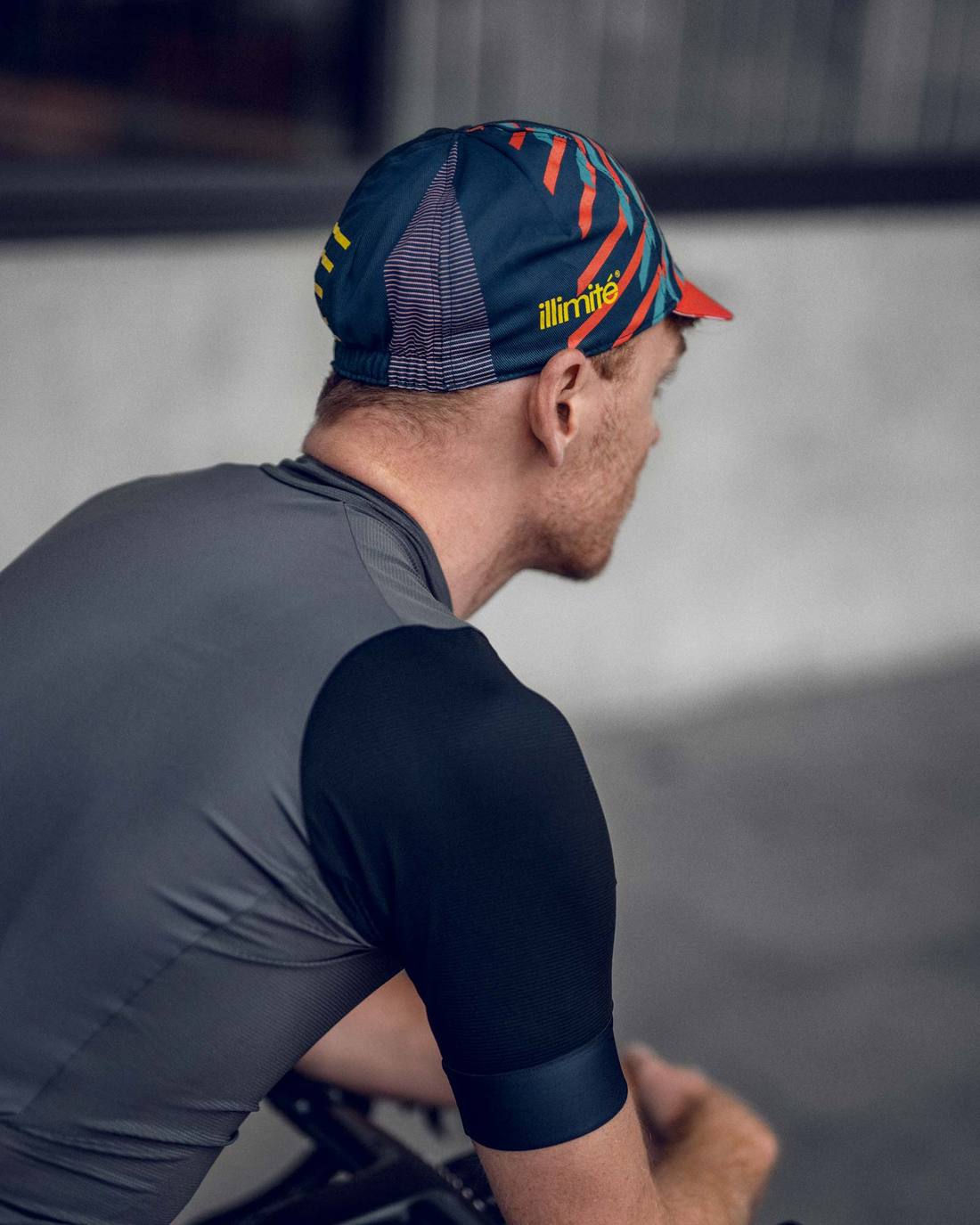 ILLIMITE Stripe Cycling Cap